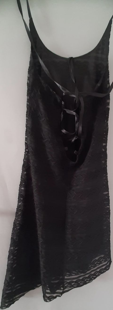 Rochie eleganta neagra dantela conica