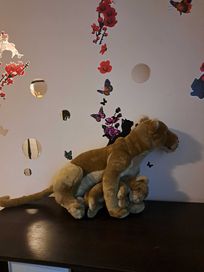 Голяма плюшена играчка Limex, лъвица с малко лъвче