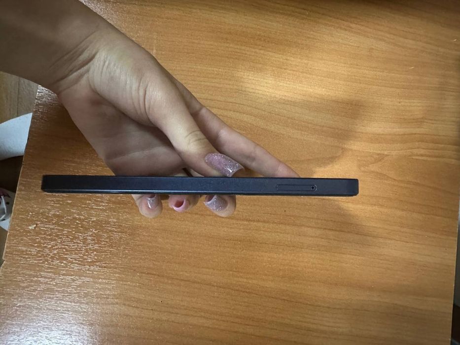 Samsung a25 совсем новый года нет 256 гигов
