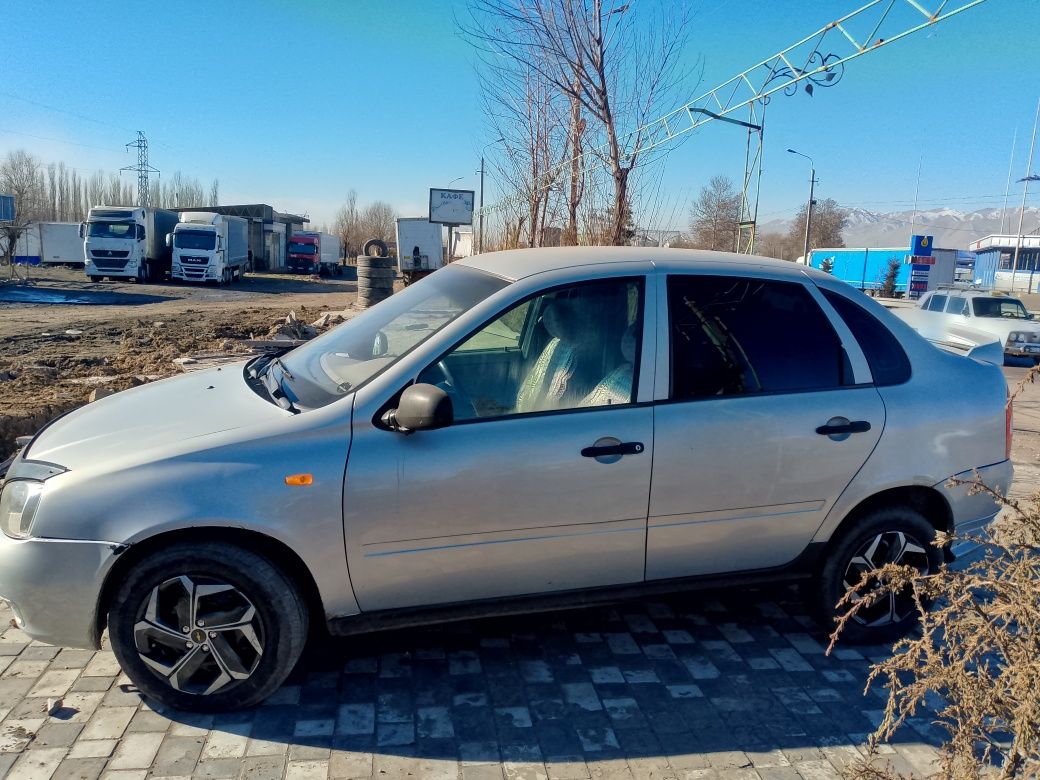 Srochna lada kalina 1118 sotiladi xolati yaxshi