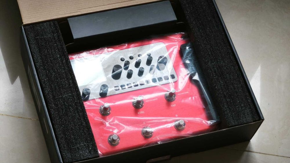 Procesor efecte chitara Valeton GP-200R - Garantie