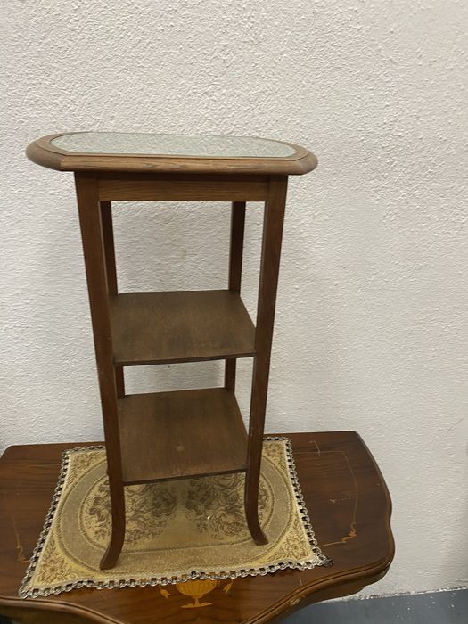 Френска поставка от дъб помощна маса