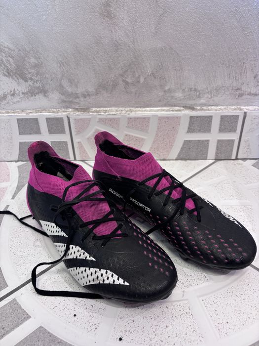 Ghete de fotbal adidas predator