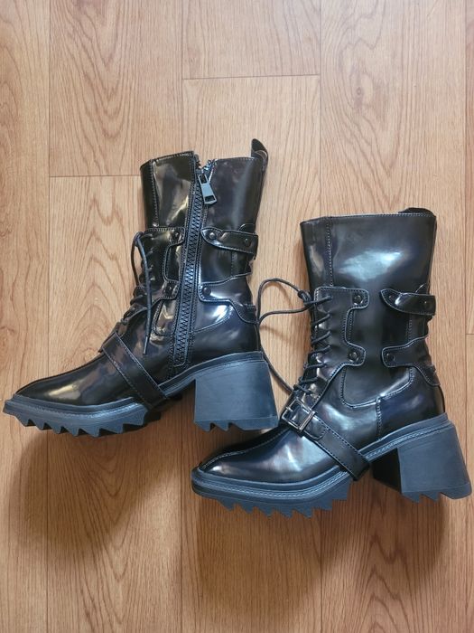 Ботинки Новые! (38/39 р-р)