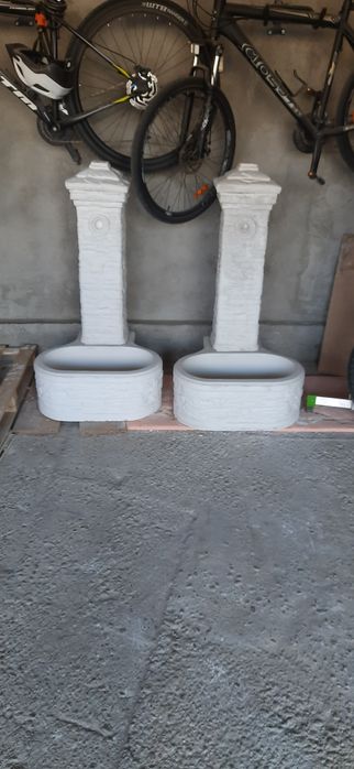 Vând fântanita de gradina / curte / cismea