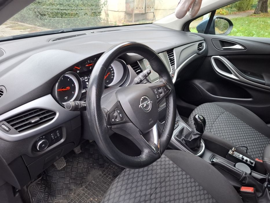 Opel astra k 2017