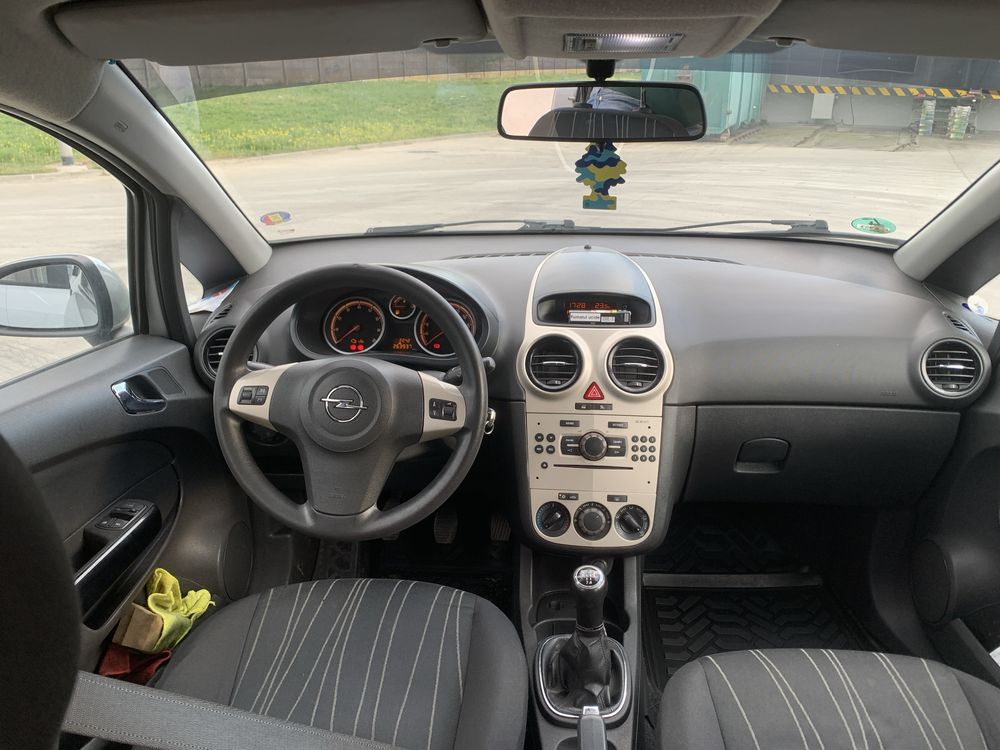 Opel corsa d 1.2 benzina