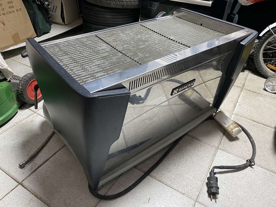 Професионлна еспресо Кафе машина Rancilio epoca