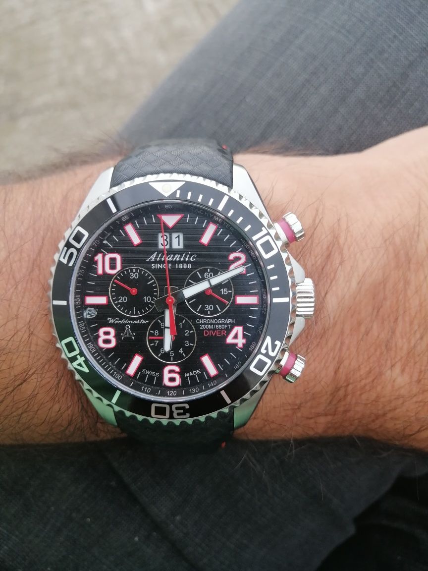 Atlantic Worldmaster diver