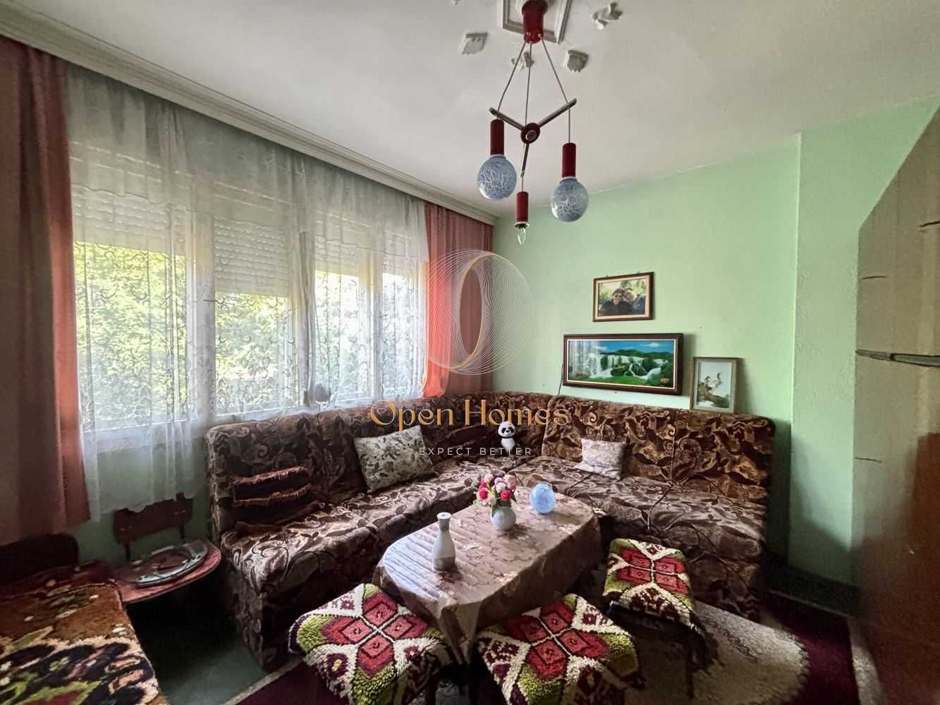 Многофамилна къща в гр. Стамболийски,