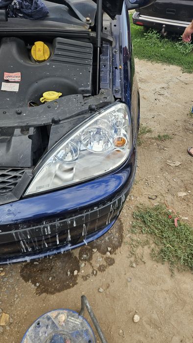 Полиране на фарове