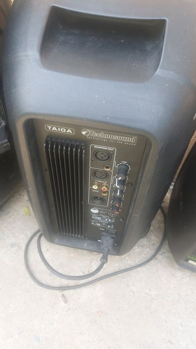 Vând boxe ipei usb și Bluetooth