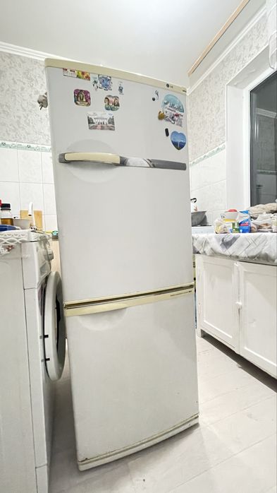 Продам холодилник в хорошем состояние