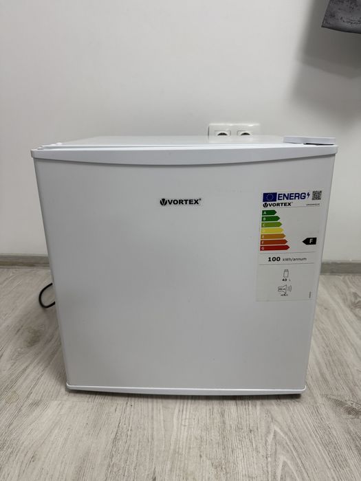 Mini Frigider Vortex