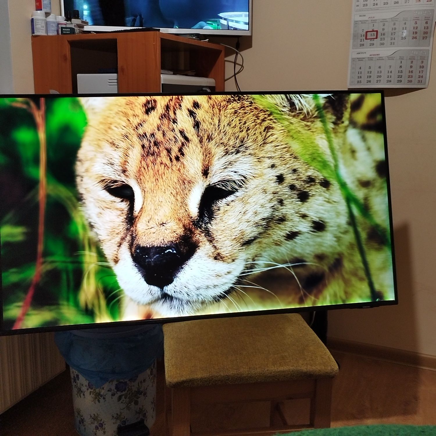 50" samsung au8072