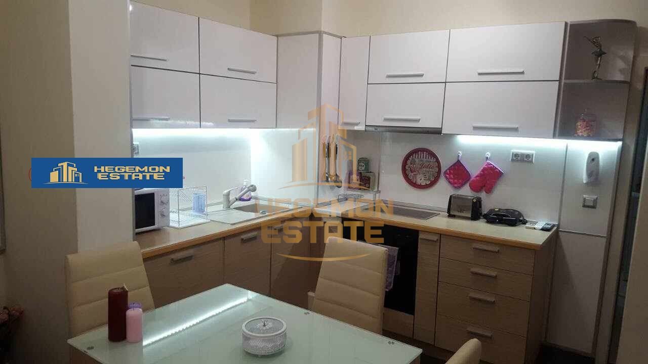 Продава се Двустаен апартамент в Варна, ХЕИ - 54 кв.м за 2204 €/кв.м - Снимка #2