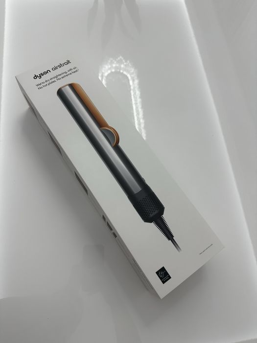 Dyson airstrait nou,sigilat