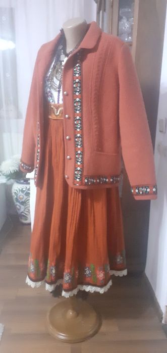 Cojoc ,haina tradiționala ,costum popular