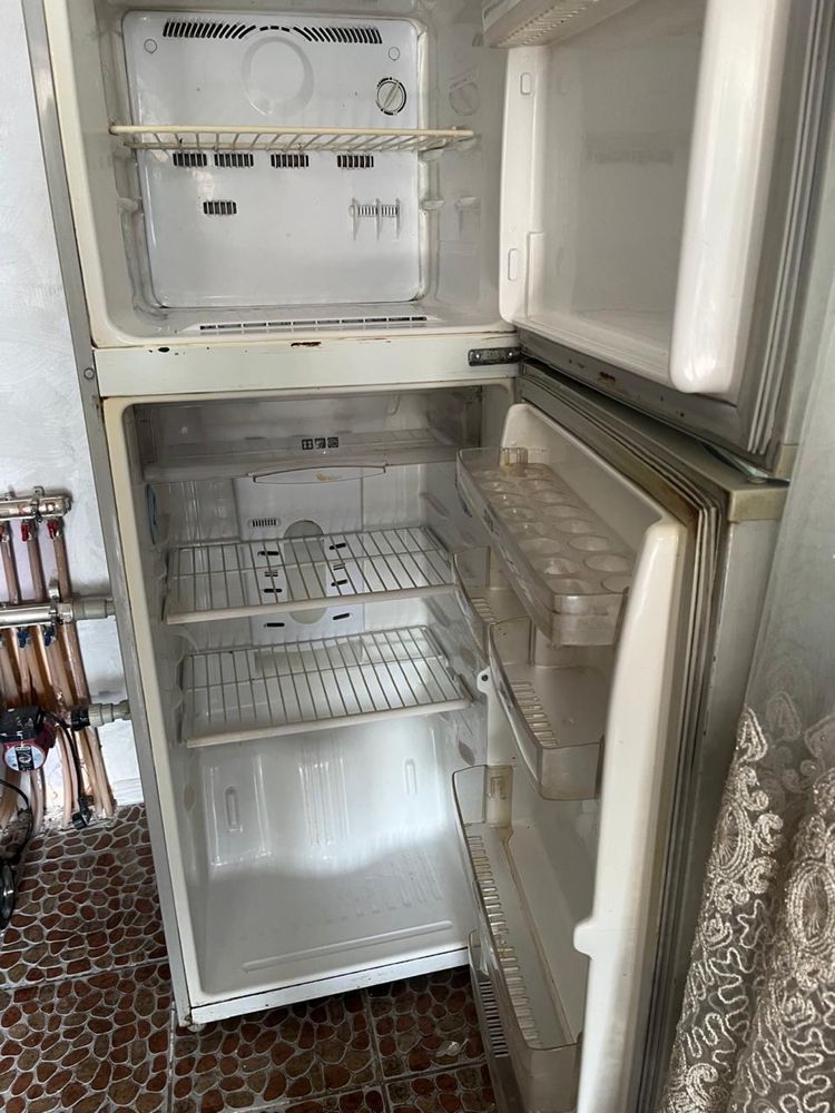 Продается холодильник б/у в хорошем состоянии