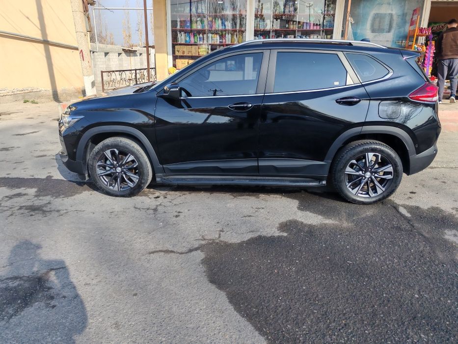 Трекер 2 срочна сотилади Бир кул минилган