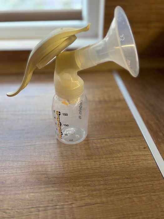 Ръчна помпа за кърма Medela