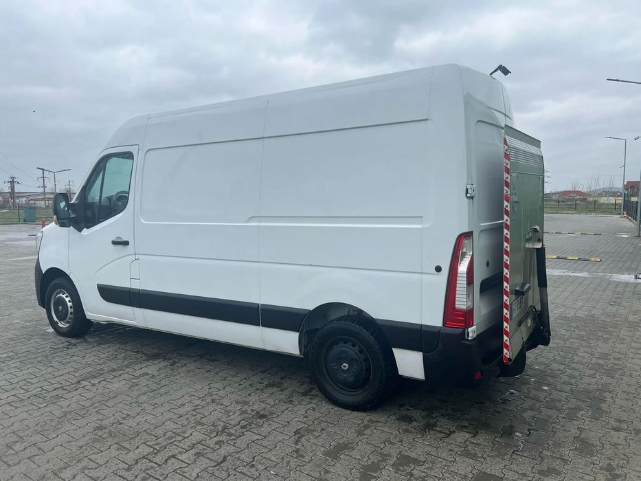 Renault Master Posibilitate leasing.