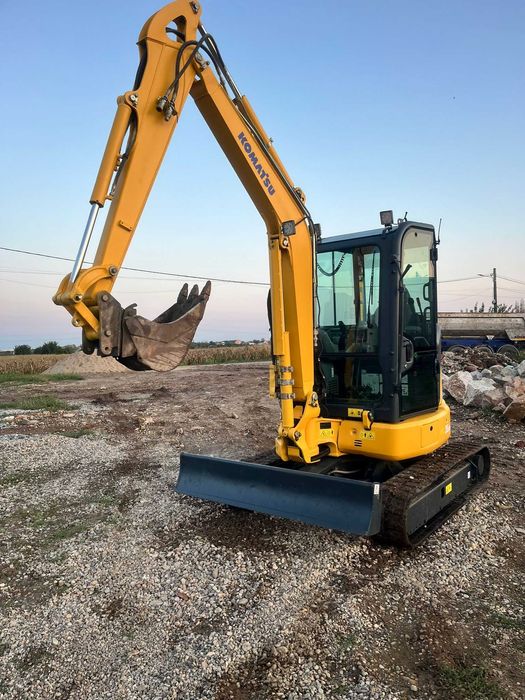Miniexcavator komatzu ,3,8 T,2021
