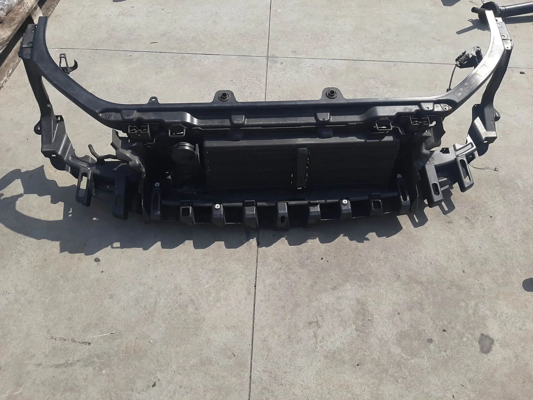trager panou frontal complet 3.0 d land rover range rover sport 2 l494  dk6216e144-ae