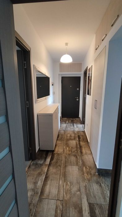 Proprietar, inchiriez apartament 2 camere decomandat in Centrul Civic