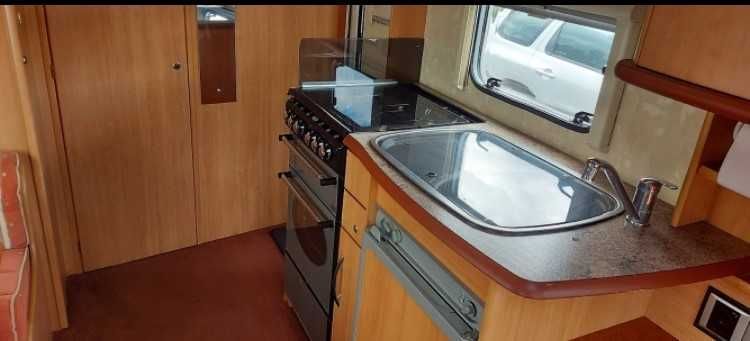 Продавам каравана ABBEY AVENTURA 320 - 2004г. отлична