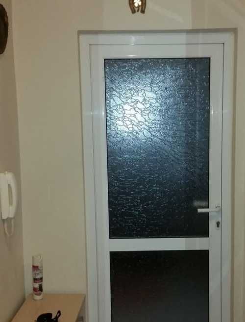Дава се под наем Двустаен апартамент в Бургас, Славейков - 52 кв.м за 150 € - Снимка #2