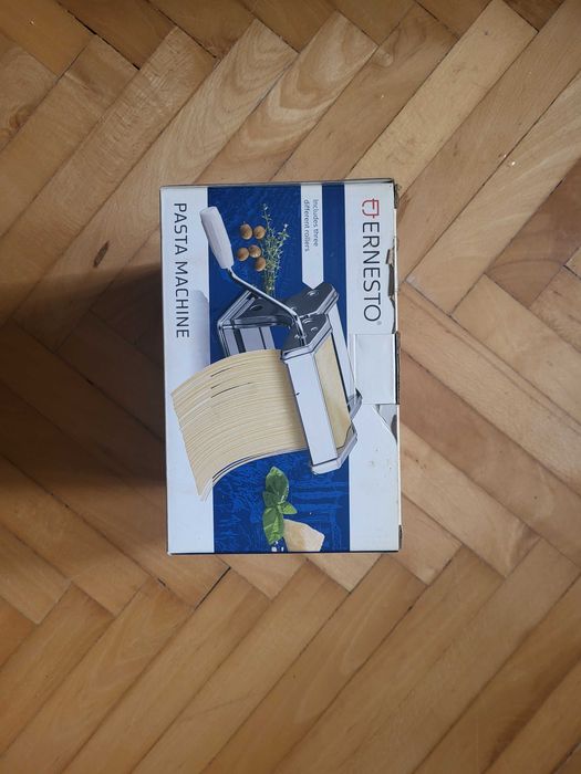 Aparat de facut paste