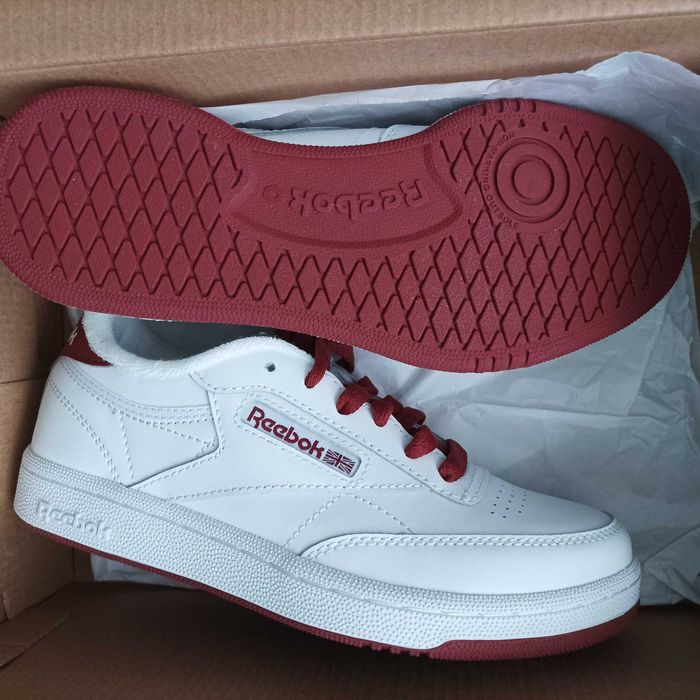 Reebok N34,5 нови маратонки