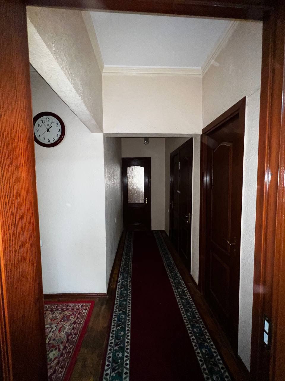 Сергели 3. Продаётся квартира 4/2/5, балкон 2×6. 92 м² Не торец