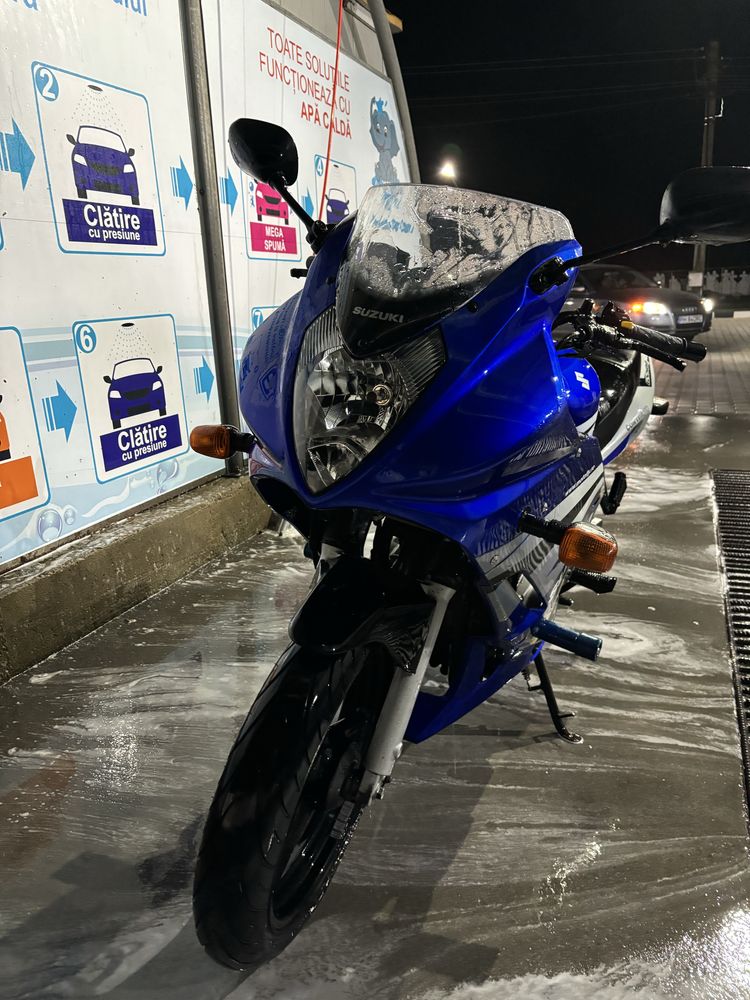 Suzuki gs500f A2