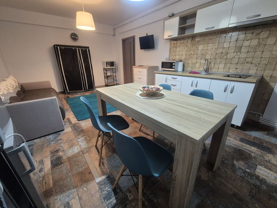 Închiriez apartament in mamaia nord zona lidle alezzi