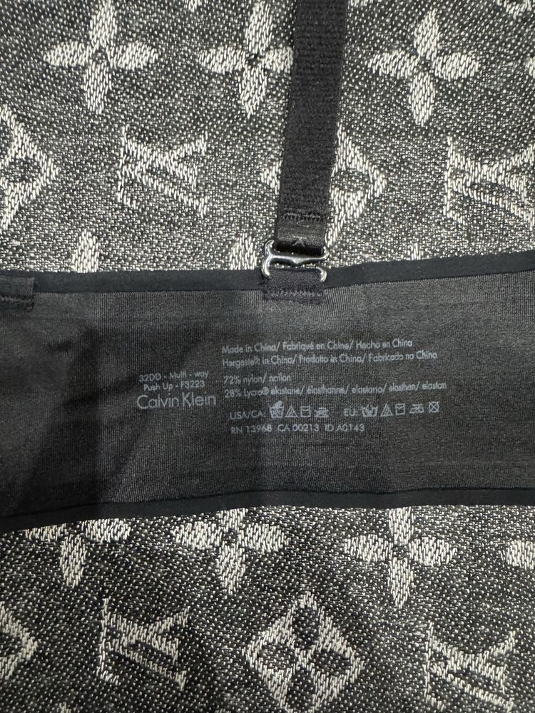 Сутиен Calvin Klein