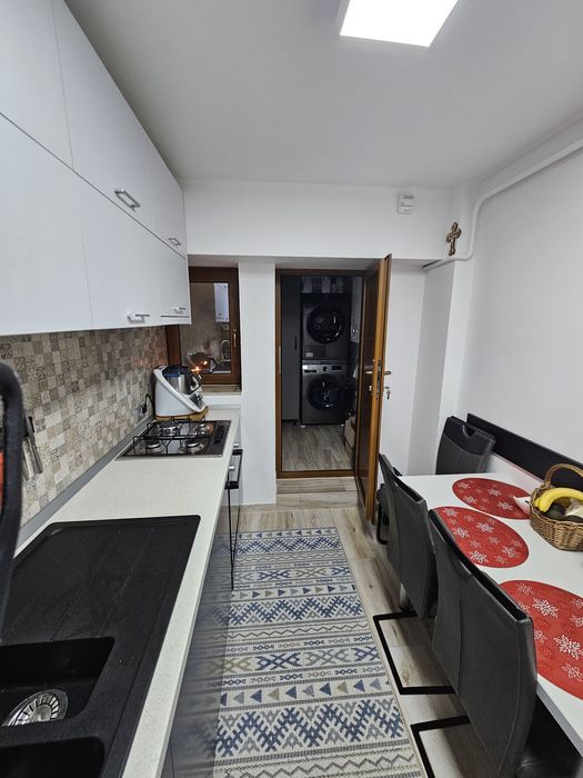 Aparatamnet de vânzare !