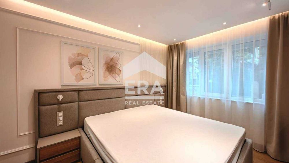 Дава се под наем Тристаен апартамент в Русе, Център - 86 кв.м за 950 € - Снимка #7