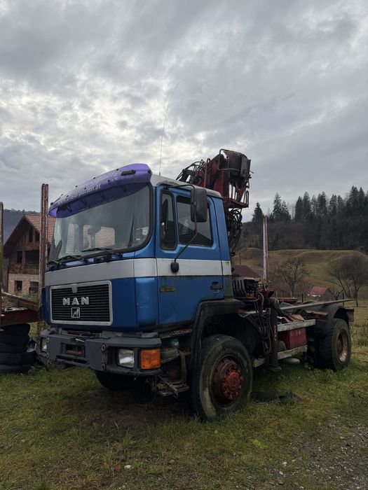 Vand cap tractor MAN, 4x4 cu brat padure si semi-remorca