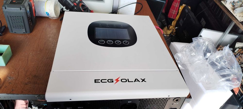 Соларен Инвертор хибрид