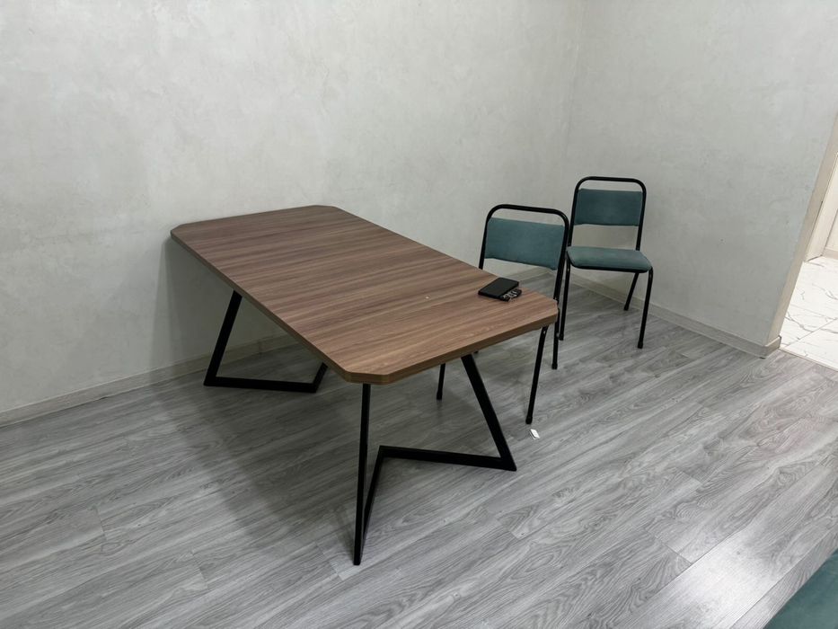Стол стулья 4 шт
