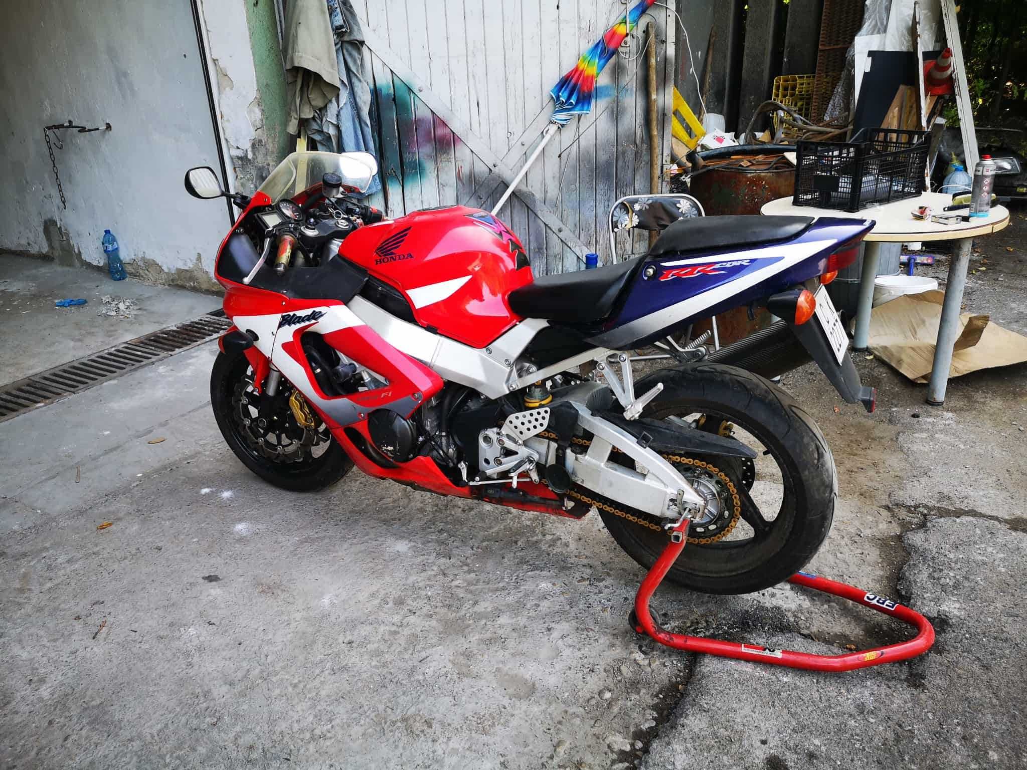 Honda CBR 929 Fireblade 31 000 км отлично тех. състояние
