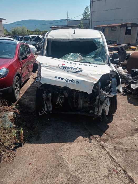 Opel kombo 2018г 1.6 cdti Опел комбо на части