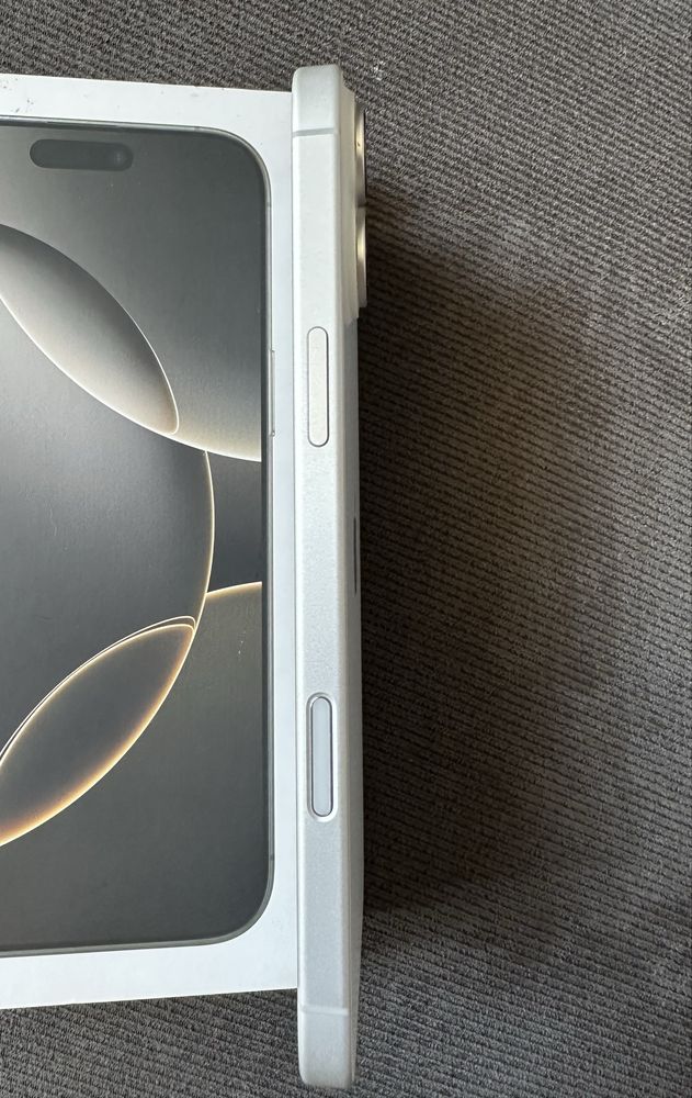 Apple Iphone 16+ 128 Бял Гаранция