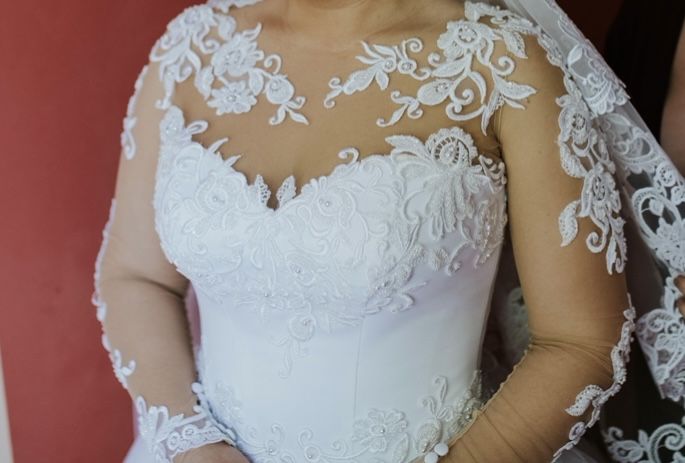 Rochie de mireasa tip printesa