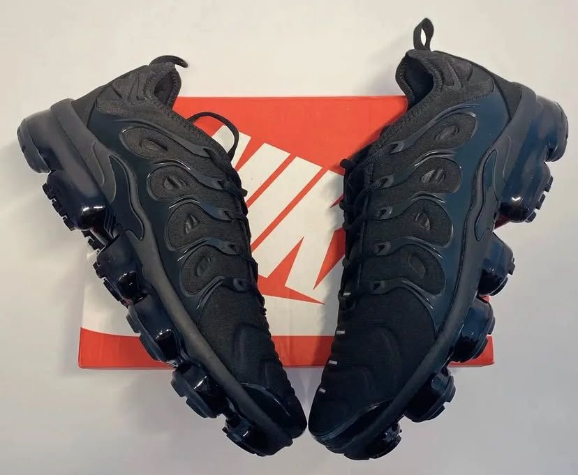Nike VaporMax “Triple Black”
