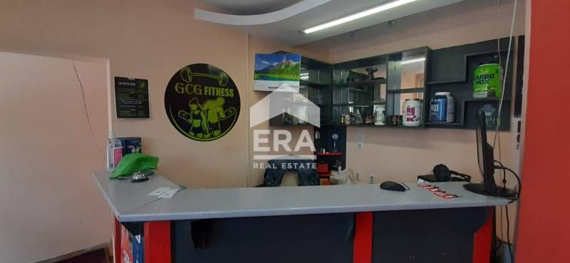 Дава се под наем  в Варна, Гръцка махала -  кв.м за 2500 € - Снимка #11