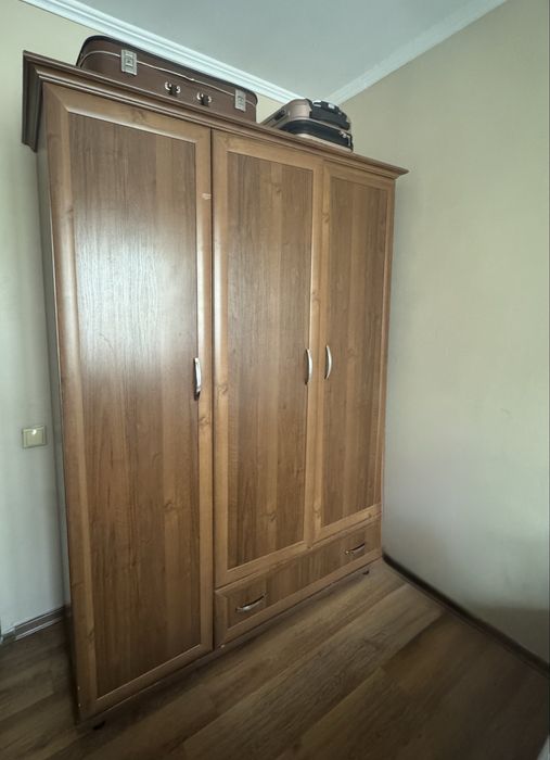 шкаф платяной в спальню