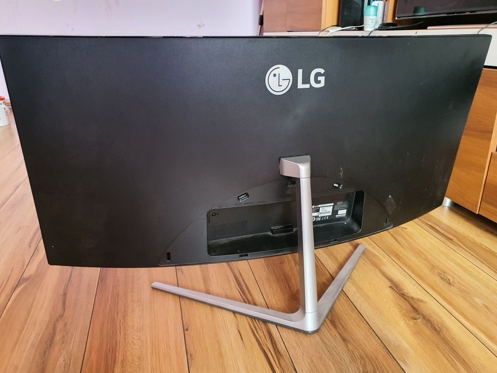 Monitor LG 34" ultrawide